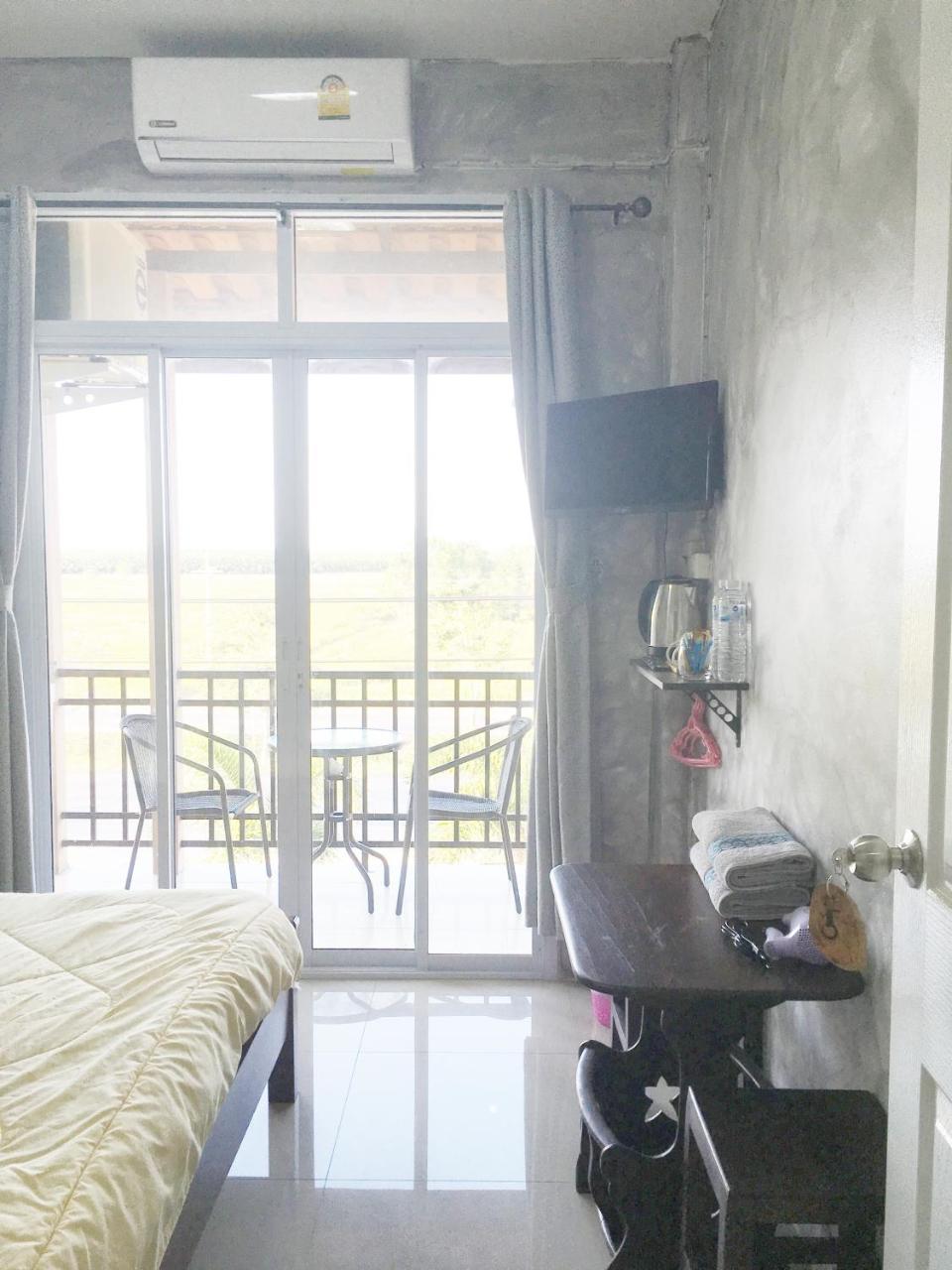 You In House Urt Surathani Airport Surat Thani Exterior foto
