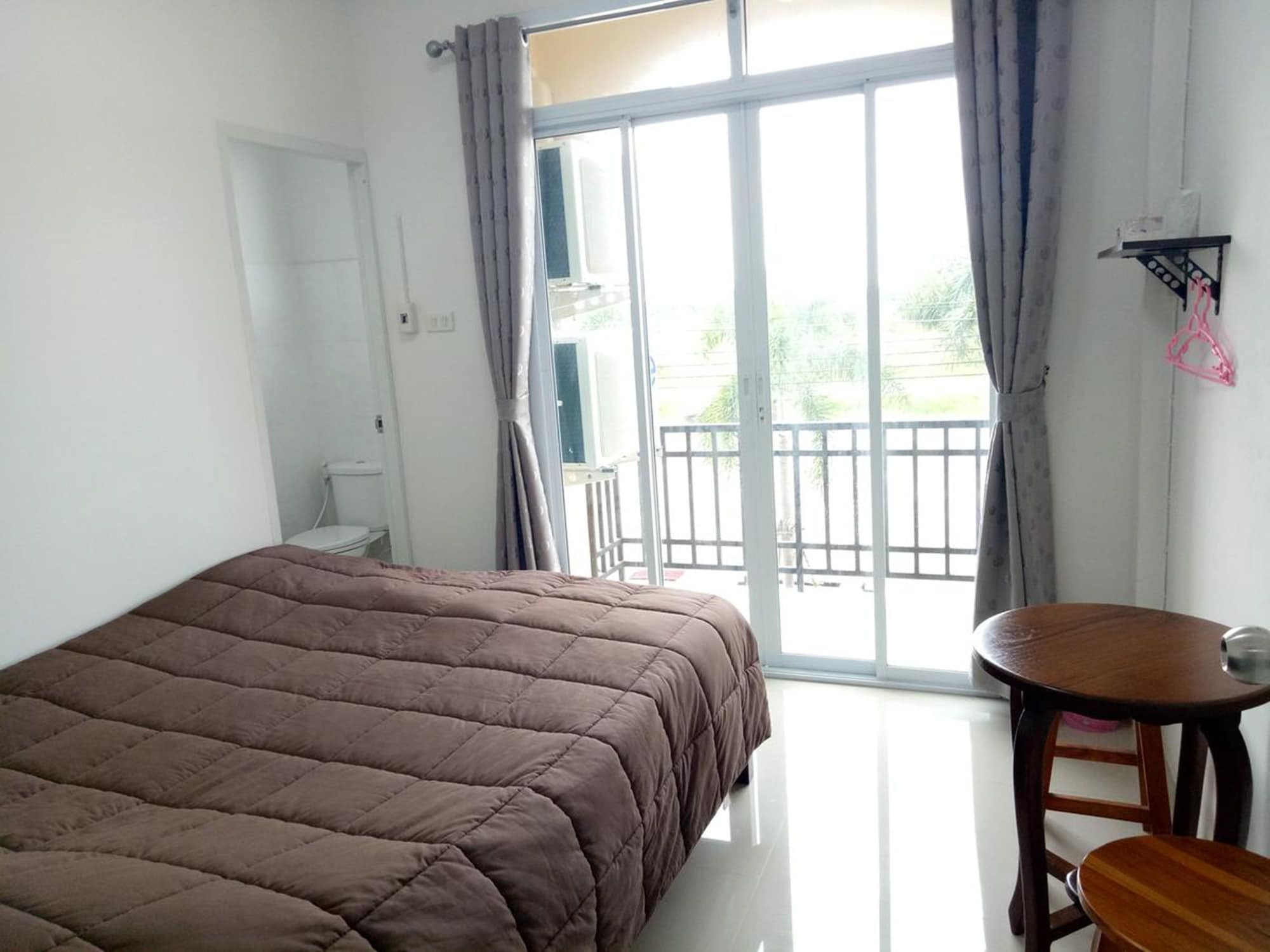 You In House Urt Surathani Airport Surat Thani Exterior foto